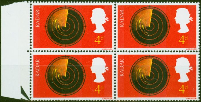 Rare Postage Stamp GB 1967 4d SG752a 'Broken Scale' (R10/2) in a V.F MNH Block of 4